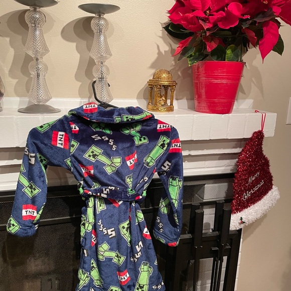 Minecraft Robe - Picture 2 of 3